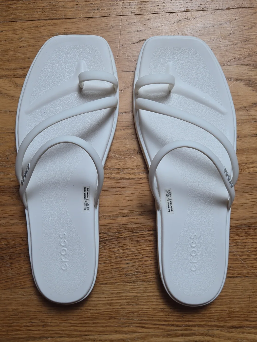 Crocs Chalk white Miami toe-loop sandals